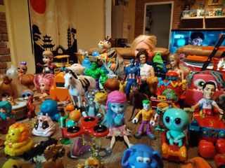 Lote figuras acción y juguetes varios