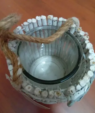 Portacandele decorativo in legno e corda