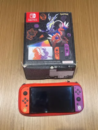 Pokémon OLED per Nintendo Switch Scarlatto e Viola