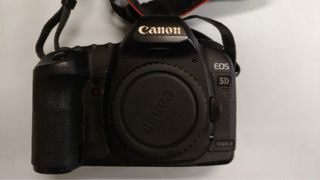 Canon EOS 5D Mark II + Grip BG-E6