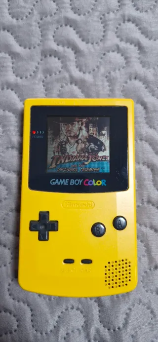 Consola Game Boy Color Amarilla + Juegos.
ESCUCHO 