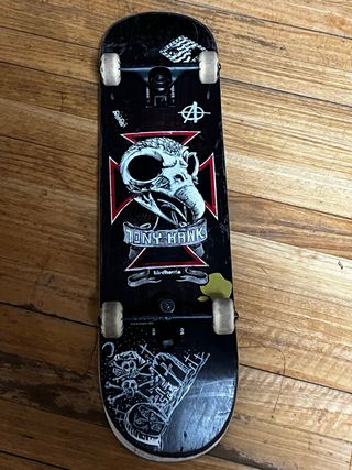 Skate Tony Hawk Negro