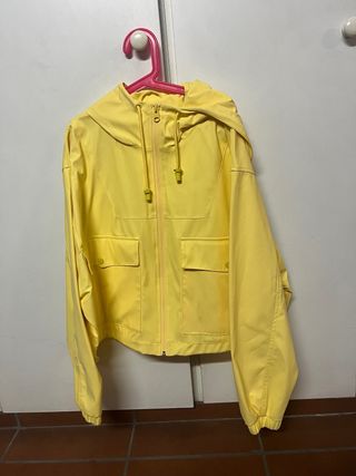 Chubasquero Pull&Bear