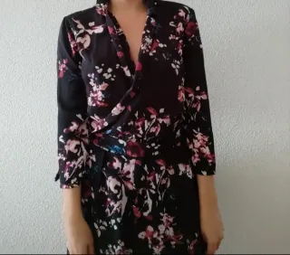 Mono floral manga larga