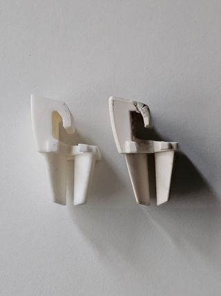 Pieza riel cortina caravana KNAUS KWE04B3DAA