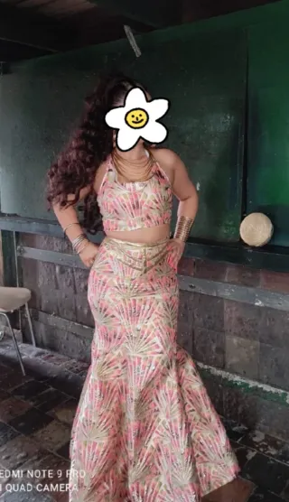 Conjunto fiesta dorado y rosa