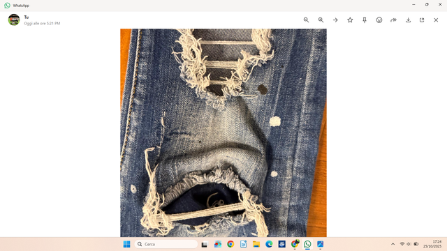 Jeans DSQUARED2 strappati uomo taglia M