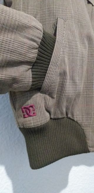 Chaqueta DC chica marrón