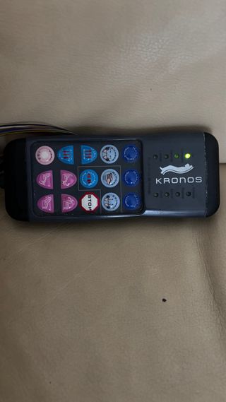 Sillón de masaje Kronos de piel beige