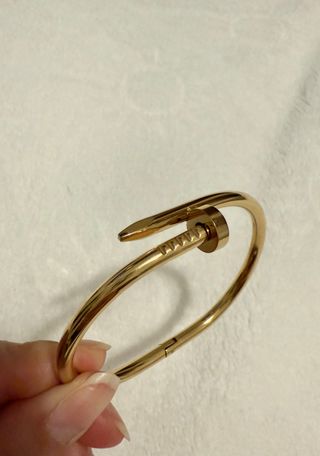 Pulsera estilo Cartier Acero Inoxidable Oro