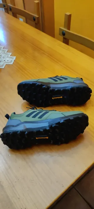 Botas Trekking Adidas T-Rex Gore-Tex Nuevas