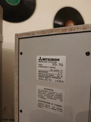 Music Center MC-8000 Mitsubishi + altoparlanti