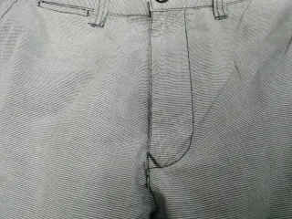 Pantalón chino cuadros vichy gris y negro.Talla 50