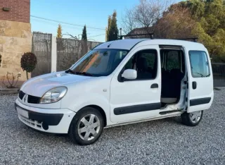 El furgoneta para el mudanza y de transporte