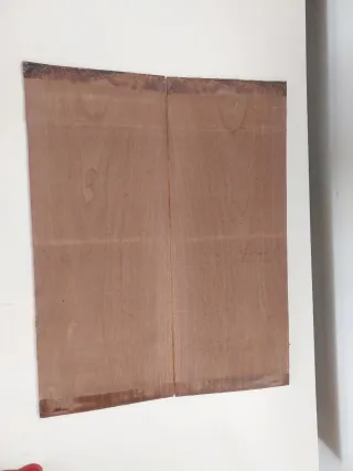 Fondo y aros de Nogal para guitarra