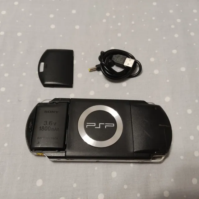 Sony PSP Negra + Cargador