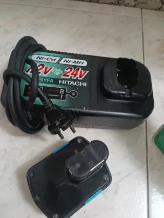 Taladro Hitachi 14.4V con Cargador