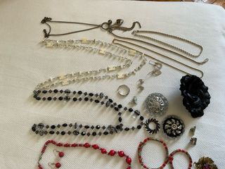 Bisutería collares y pendientes