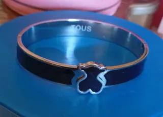Brazalete TOUS Original. Negro y Plata Cromados.