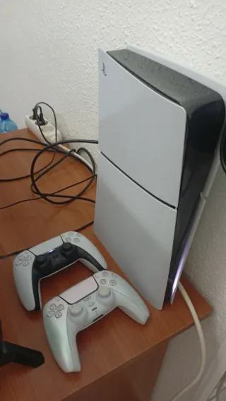 Ps5 Digital Edition - 1 año de uso