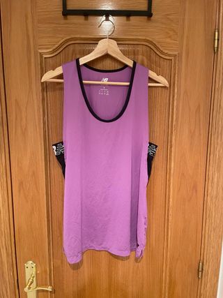 Camiseta deportiva New Balance morada Talla S