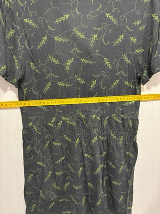 Camiseta Only negra con estampado