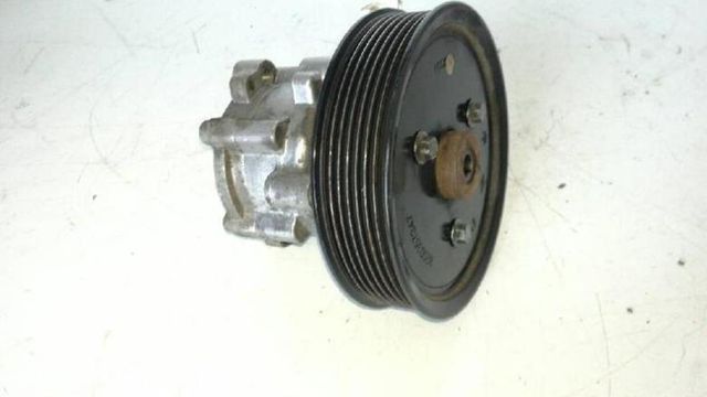 Renault 255198 bomba dirección sin ref trafic caja