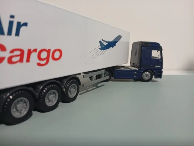 Camión Mercedes Benz Actros 1840