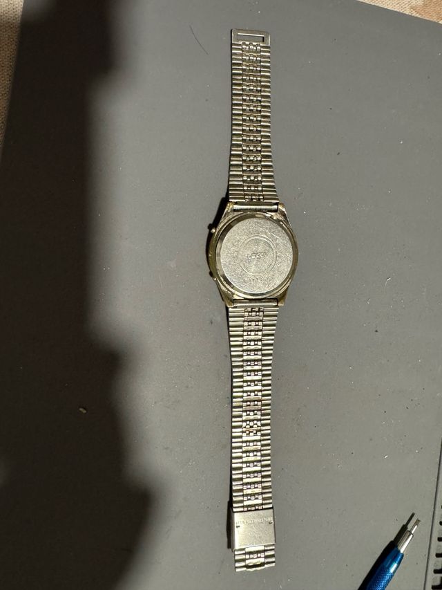 Orologio al quarzo solare digitale vintage Le Cel