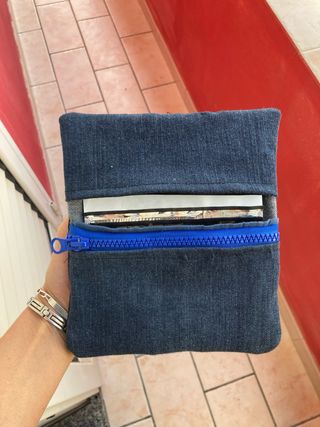 Porta tabacco in jeans con zip blu