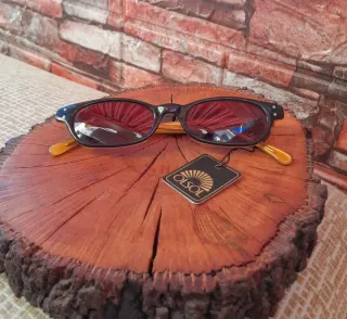 Gafas de sol vintage negras nuevas,sin uso!