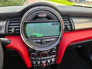 MINI Cabrio John Cooper Works Aut.