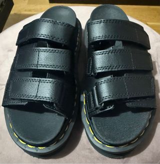 Sandali Dr. Martens Raine in pelle nera