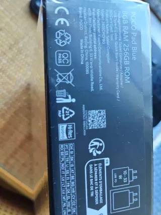 Tablet Poco Pad con funda