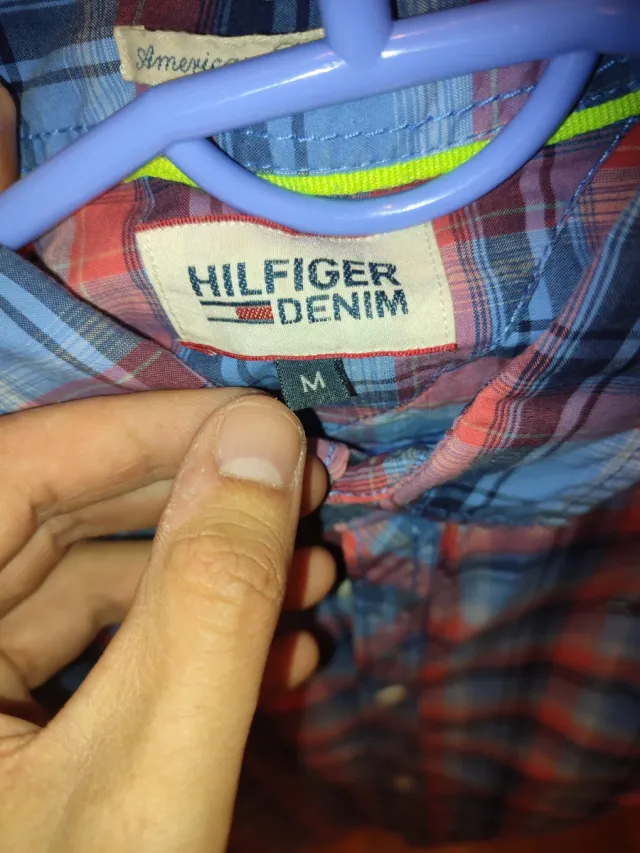 Camisa Tommy Hilfiger cuadros azul y roja