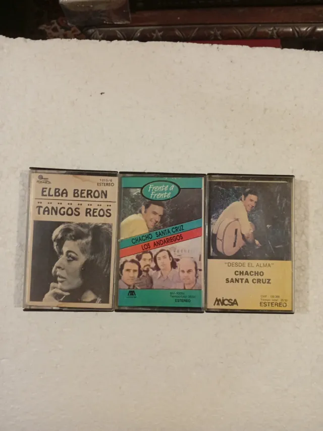 3 Cassettes.  Tangos.  Berón. Chacho. Andariegos.