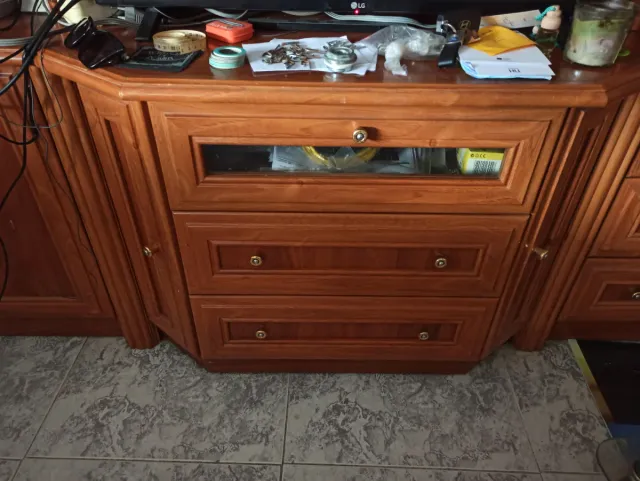 Librería madera y cristal