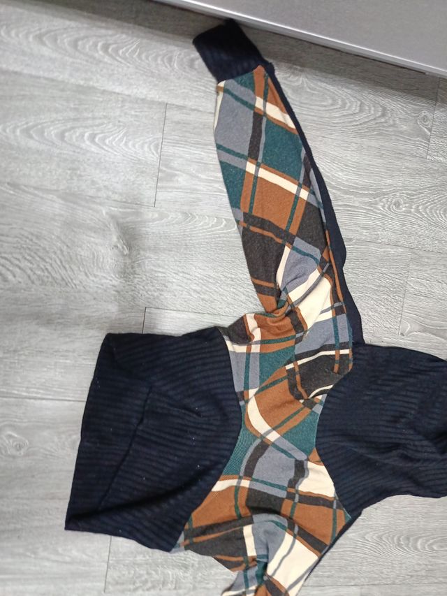 Jersey cuello alto estampado rombos