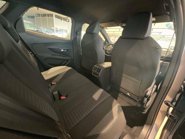 Peugeot 3008 1.2 100KW eDCS6 Active Pack