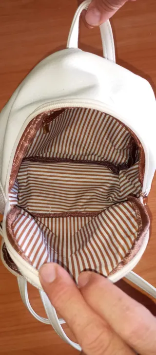 Mochila pequeña bordada pájaro