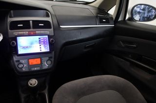 Fiat Linea sedán 1.6 MULTIJET 16V 105BHP EMOTION 4P