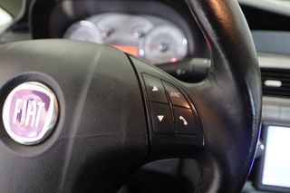 Fiat Linea sedán 1.6 MULTIJET 16V 105BHP EMOTION 4P