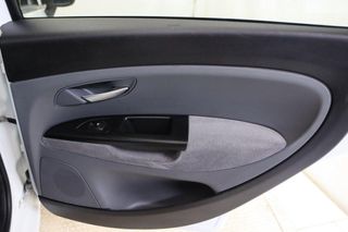 Fiat Linea sedán 1.6 MULTIJET 16V 105BHP EMOTION 4P