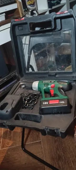 Taladro Parkside 18V 1.5Ah con maletín