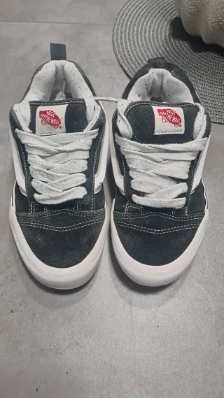 Zapatillas Vans Old Skool Negras y Blancas