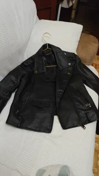 Chaqueta de cuero OSLEY negra
