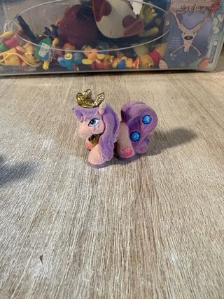 Lotto 3 cavallini flocked vintage con corone