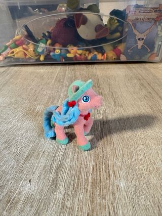 Lotto 3 cavallini flocked vintage con corone