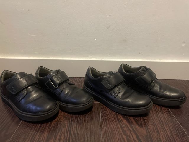 2 Pares Zapatos Geox Negro Velcro talla 33