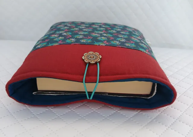 Funda de libro con estampado floral